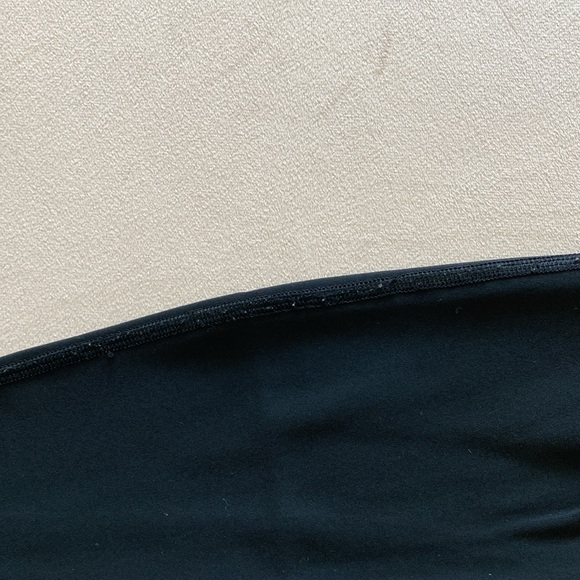 Athleta Black leggings with pockets - Picture 5 of 5